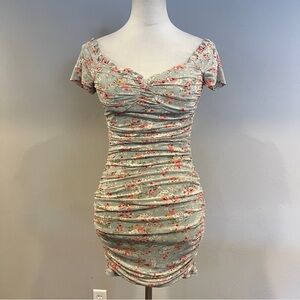 Windsor off shoulder Floral Ruched‎ stretchy mini Dress size Junior medium